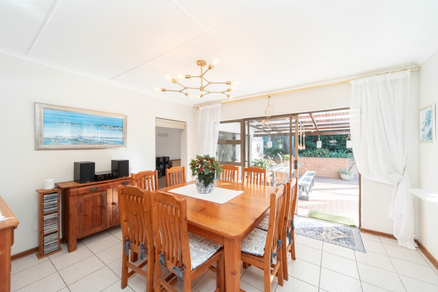 4 Bedroom Property for Sale in Bonza Bay Eastern Cape